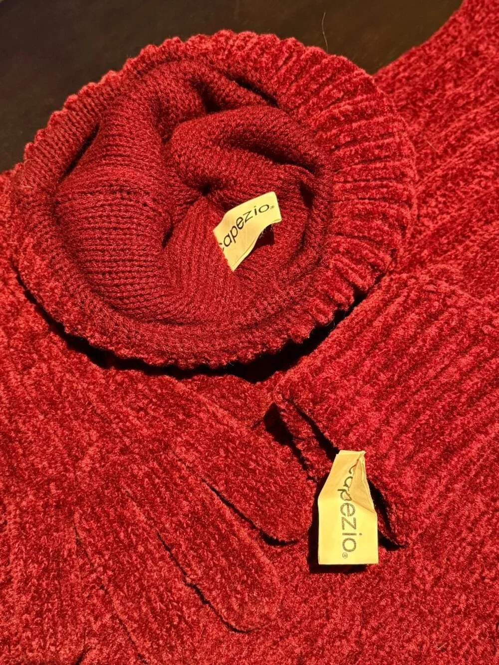 Plush chenille fringed wrap matching scarf, hat and gloves - Burgundy
